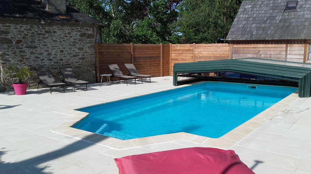 Hotel Les Roulottes De La Baronnie Saint-Malo Esterno foto